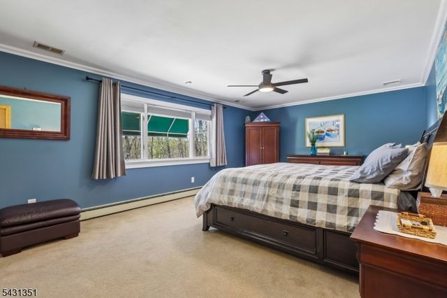 500 Maxim Dr, Hopatcong Boro, NJ 07821