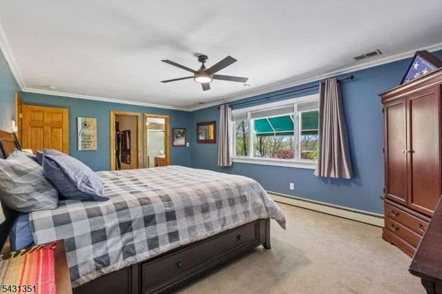 500 Maxim Dr, Hopatcong Boro, NJ 07821