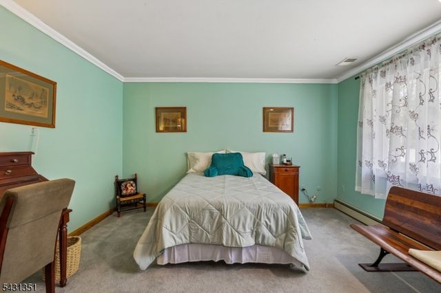 500 Maxim Dr, Hopatcong Boro, NJ 07821