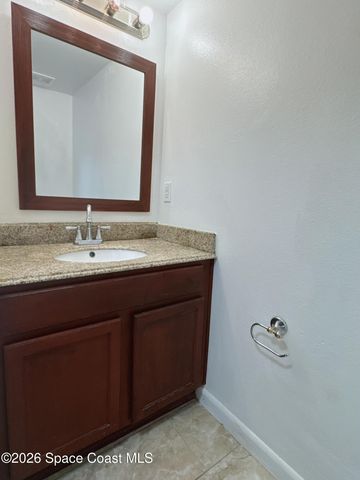 1718 Sawgrass Drive SW, Palm Bay, FL 32908