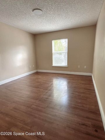 1718 Sawgrass Drive SW, Palm Bay, FL 32908