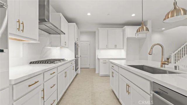 17727 Santa Lucia Court, Riverside, CA 92503