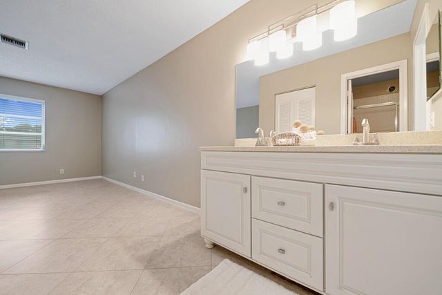 2411 Papaya Drive 202, Delray Beach, FL 33445