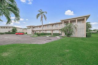 2411 Papaya Drive 202, Delray Beach, FL 33445