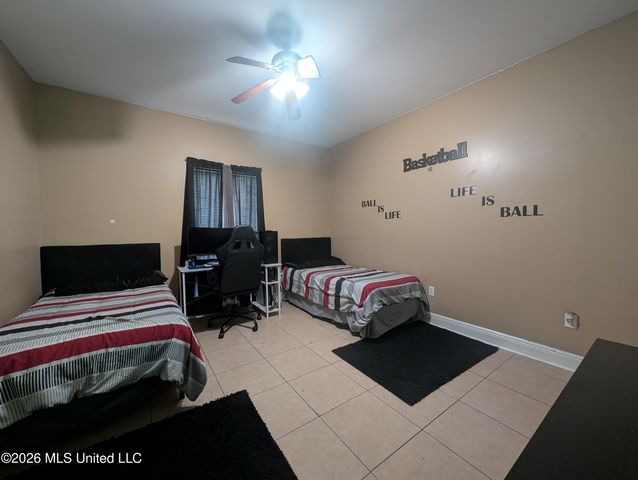 216 Dogwood Street, Waveland, MS 39576