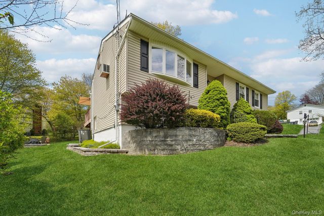 31 Sunset Terrace, Highland Mills, NY 10930