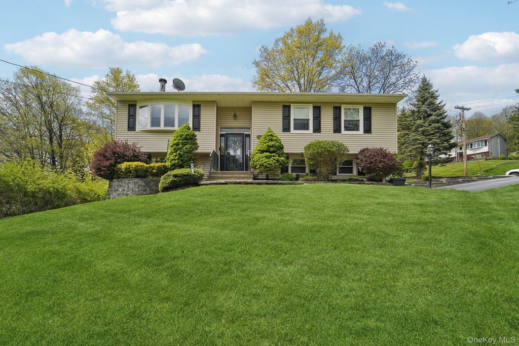 31 Sunset Terrace, Highland Mills, NY 10930