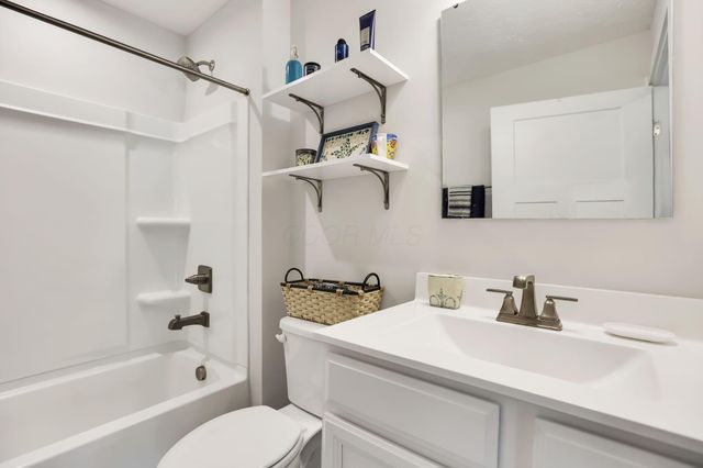 6575 Turning Stone Loop, Canal Winchester, OH 43110