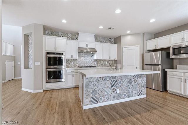 11844 Mino Rio Avenue, Las Vegas, NV 89138