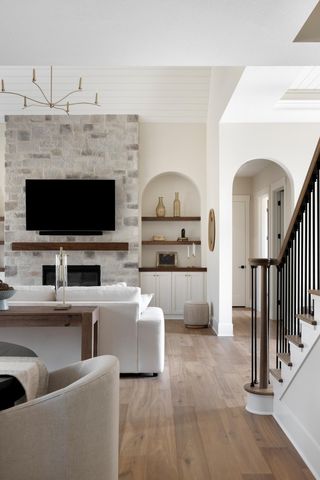 6205 Hillside Road, Edina, MN 55436