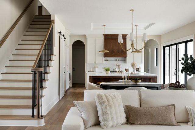 6205 Hillside Road, Edina, MN 55436