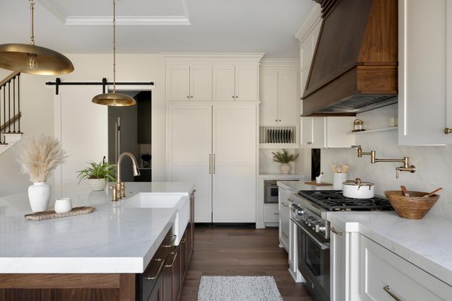 6205 Hillside Road, Edina, MN 55436