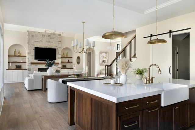 6205 Hillside Road, Edina, MN 55436