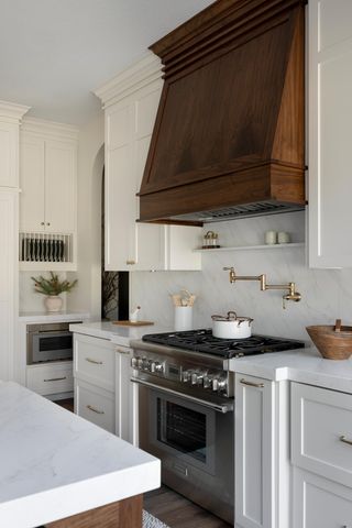 6205 Hillside Road, Edina, MN 55436