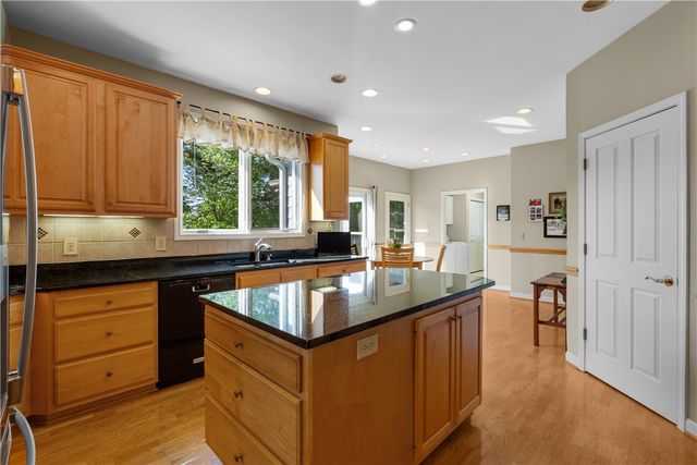 305 S Reach Lane, Salem, SC 29676
