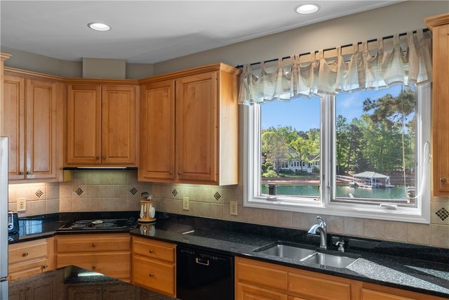 305 S Reach Lane, Salem, SC 29676