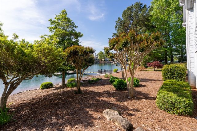 305 S Reach Lane, Salem, SC 29676