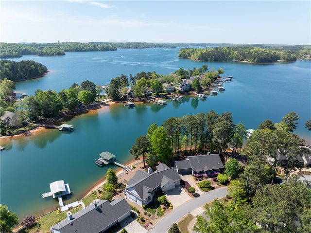 305 S Reach Lane, Salem, SC 29676