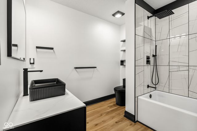 3258 Starlite Court, Columbus, IN 47203