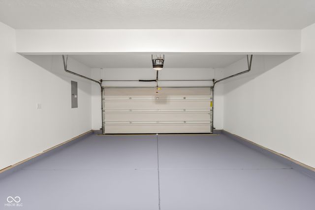 3258 Starlite Court, Columbus, IN 47203