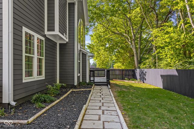 3258 Starlite Court, Columbus, IN 47203