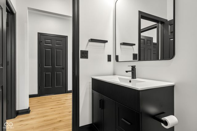 3258 Starlite Court, Columbus, IN 47203