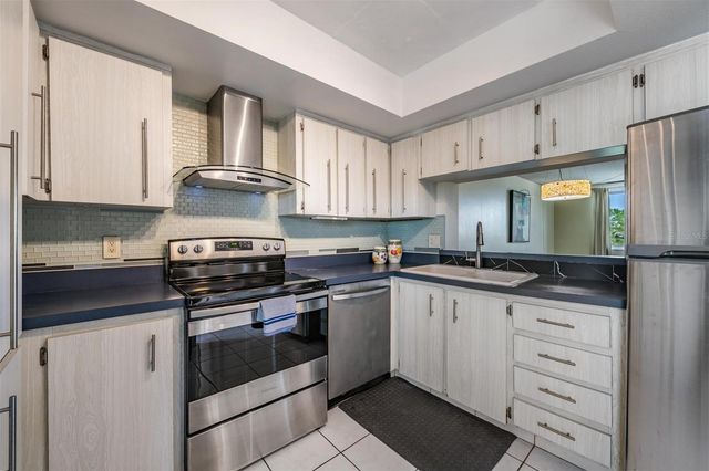 2621 COVE CAY DRIVE 606, Clearwater, FL 33760