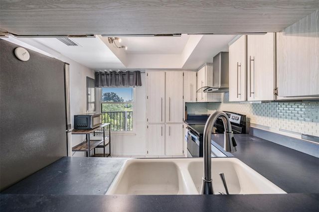 2621 COVE CAY DRIVE 606, Clearwater, FL 33760