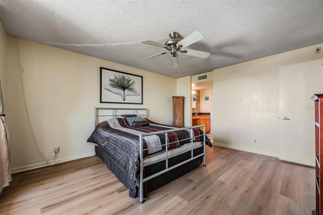 2621 COVE CAY DRIVE 606, Clearwater, FL 33760