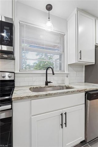 119 Nicewood DR, Newport News, VA 23602