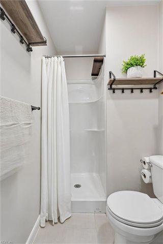 119 Nicewood DR, Newport News, VA 23602