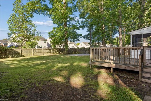 119 Nicewood DR, Newport News, VA 23602