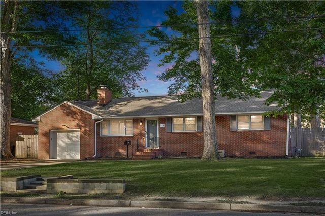 119 Nicewood DR, Newport News, VA 23602