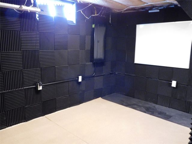 8389 EDINBORO Road, Erie, PA 16509