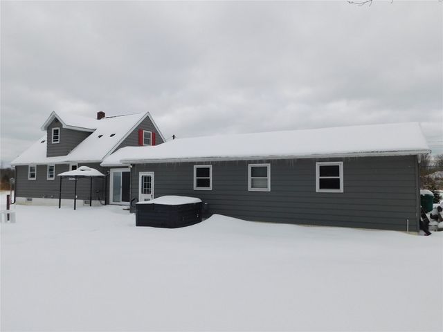 8389 EDINBORO Road, Erie, PA 16509