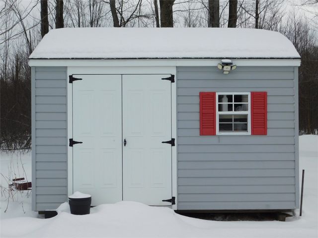 8389 EDINBORO Road, Erie, PA 16509