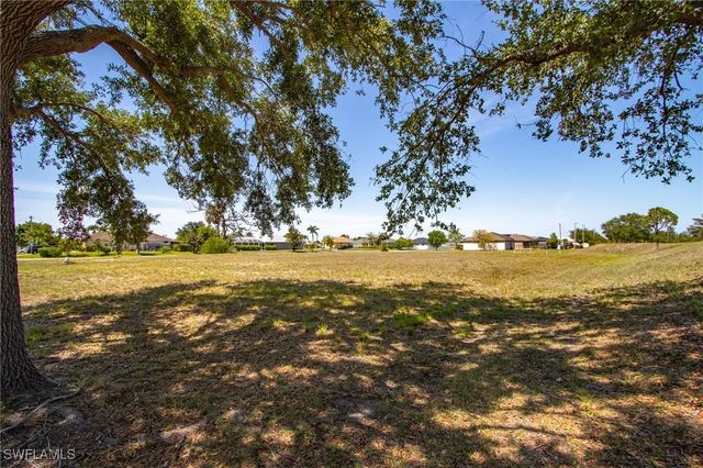 2418 SW 11th AVE, Cape Coral, FL 33914