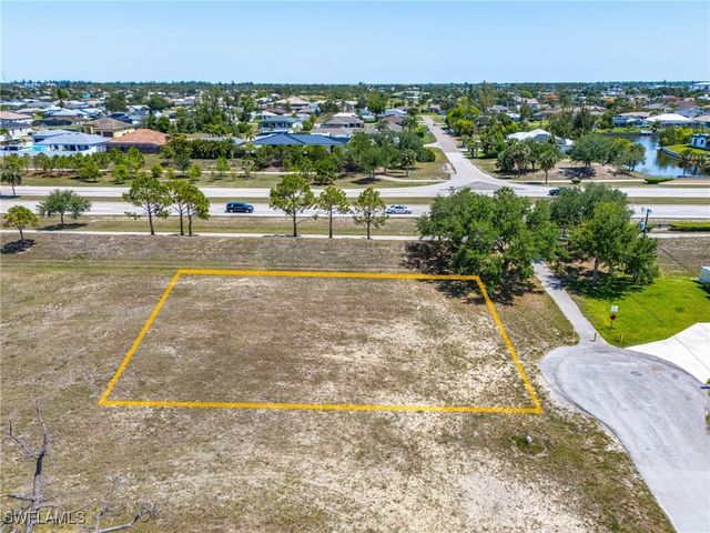 2418 SW 11th AVE, Cape Coral, FL 33914
