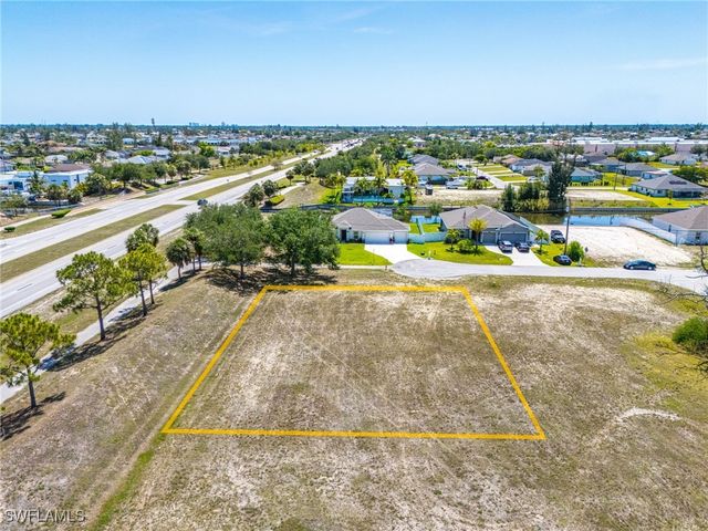 2418 SW 11th AVE, Cape Coral, FL 33914