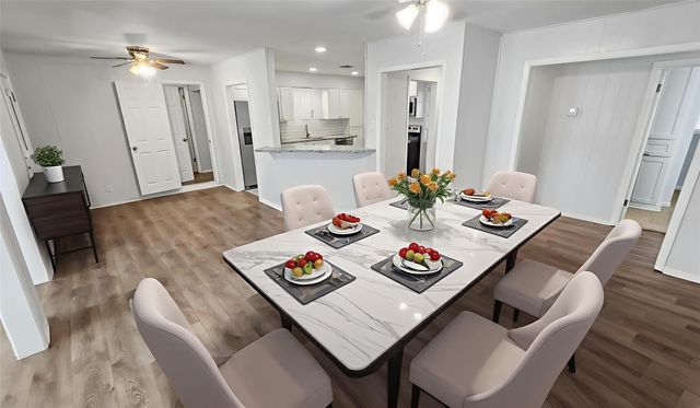 1717 E Mesquite Lane, Victoria, TX 77901