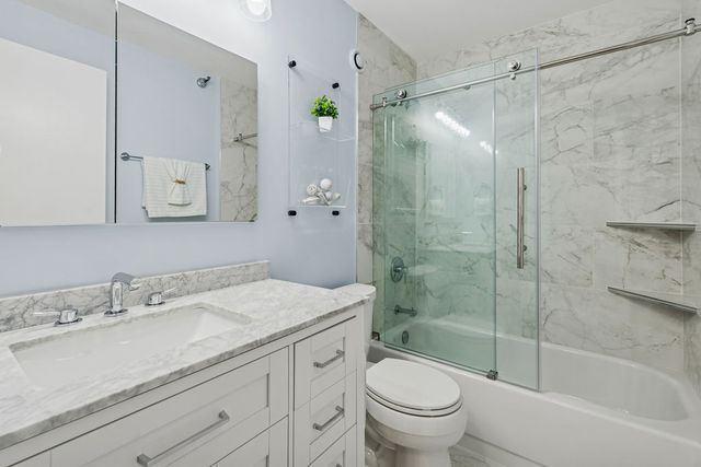 1122 N Clark Street 2308, Chicago, IL 60610