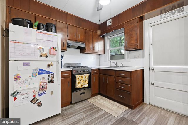 2110 WILSON AVE, Bristol, PA 19007