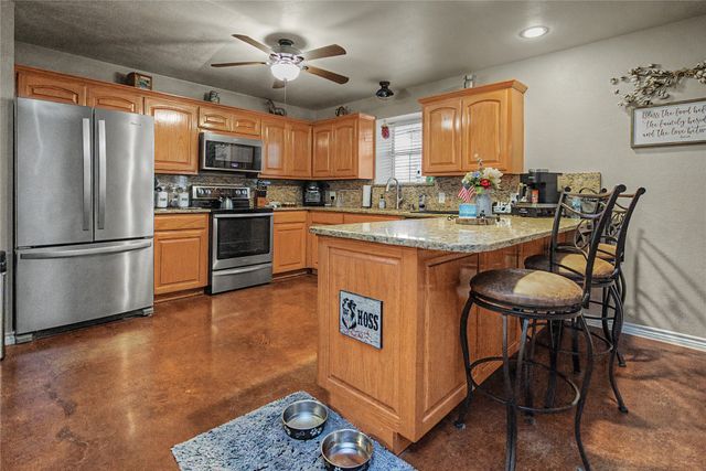 835 Wood Hollow Drive, Weatherford, TX 76087