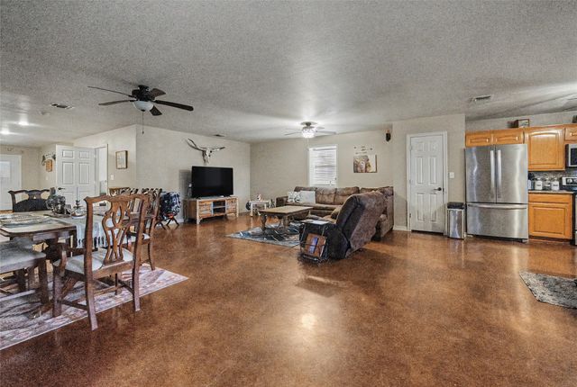835 Wood Hollow Drive, Weatherford, TX 76087