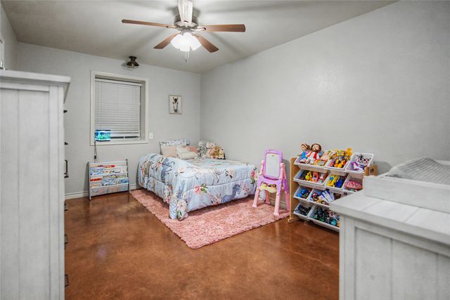 835 Wood Hollow Drive, Weatherford, TX 76087