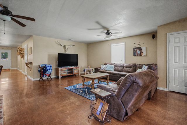 835 Wood Hollow Drive, Weatherford, TX 76087