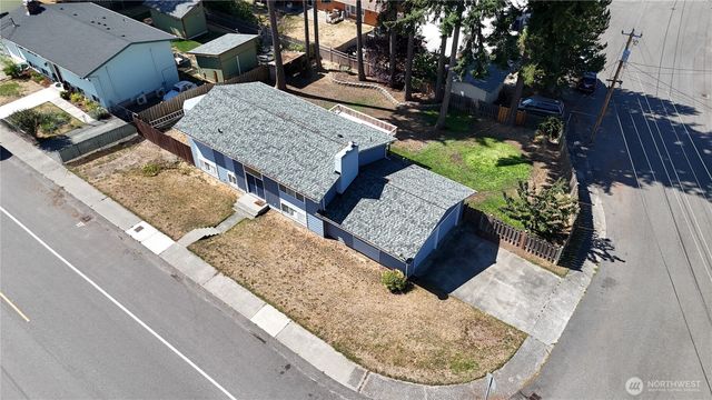 983 NE O'Leary Street, Oak Harbor, WA 98277