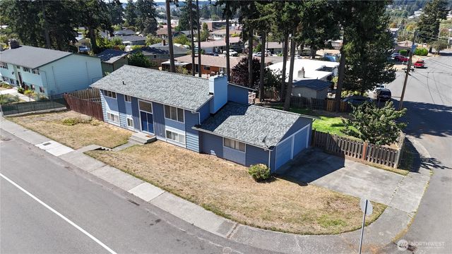 983 NE O'Leary Street, Oak Harbor, WA 98277
