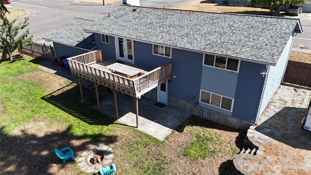 983 NE O'Leary Street, Oak Harbor, WA 98277
