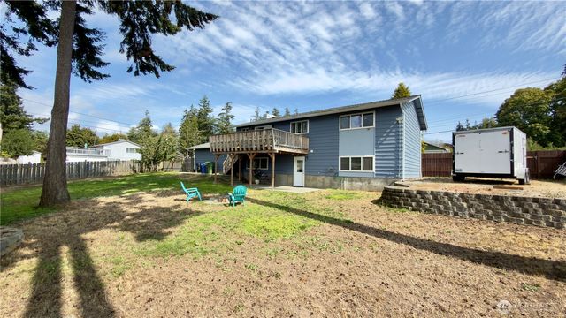 983 NE O'Leary Street, Oak Harbor, WA 98277